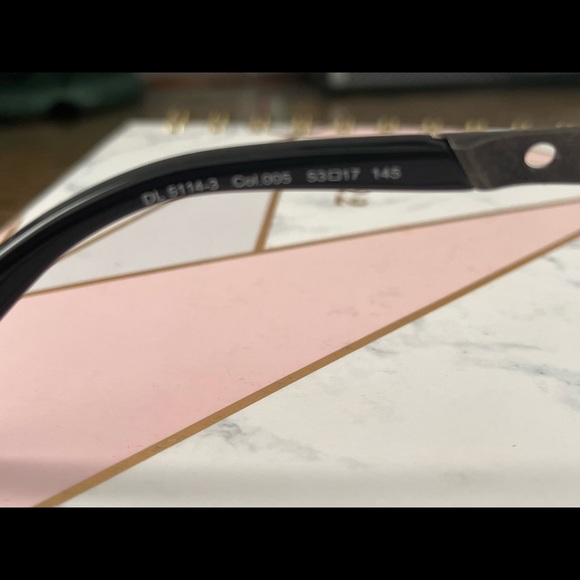 New eyeglasses - Picture 3 of 8